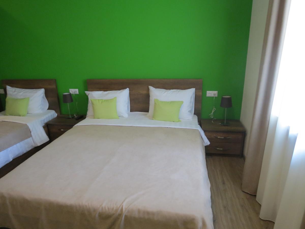 Your Home Hotel Tbilisi Eksteriør bilde